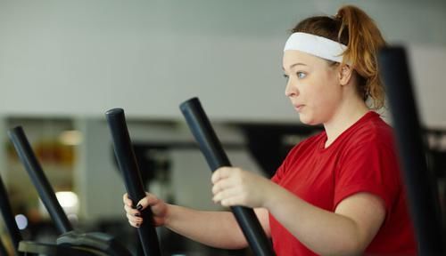 脂肪含量|减肥期间体重不是关键,身体出现5种“现象”,才是真正瘦下来