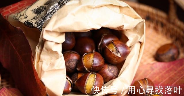 秋天吃板栗看这里，糖炒栗子有无烤箱都可以做，板栗烧鸡超下饭！