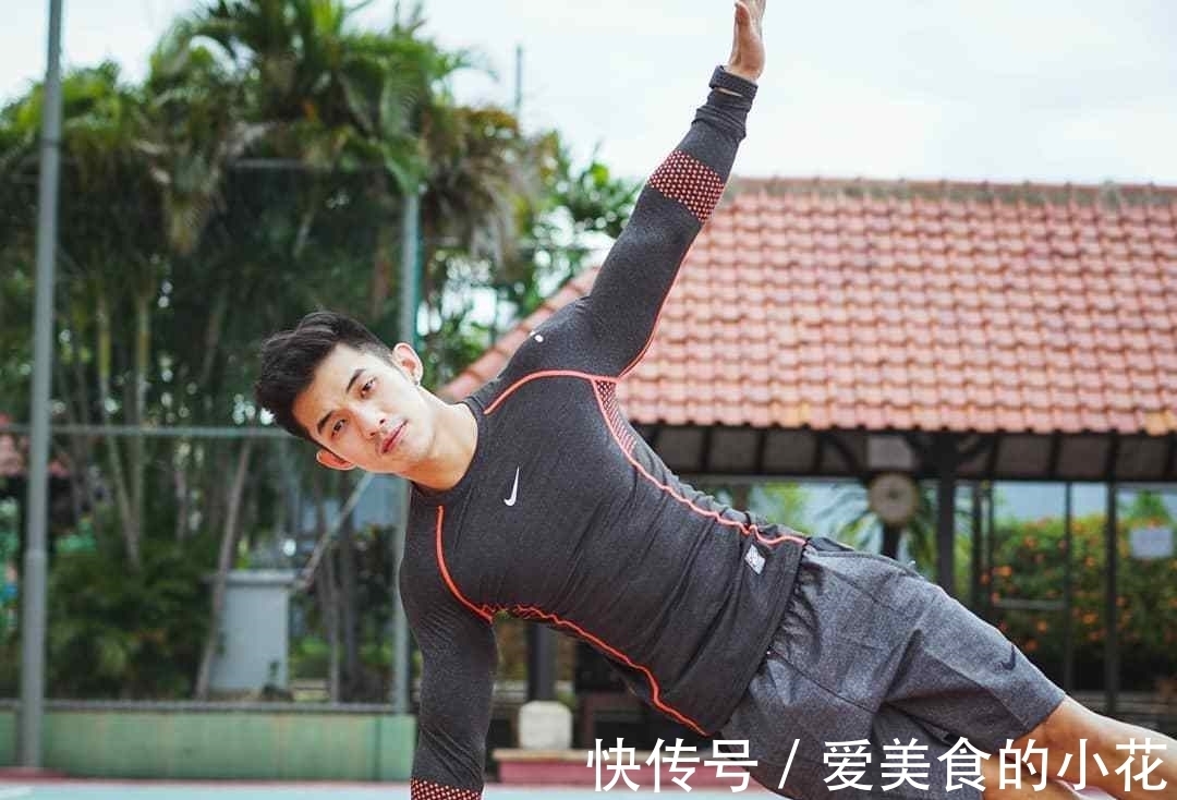 健身房|性感男神：肌肉型男强势来袭，精心雕琢的人鱼线尤其迷人！