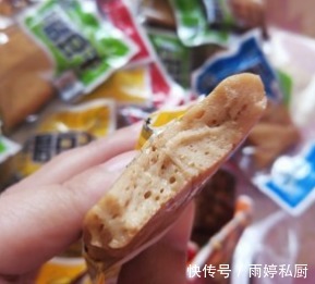 好吃|别“忽略”!这5款零食看着“不起眼”,却好吃解馋,量大又便宜