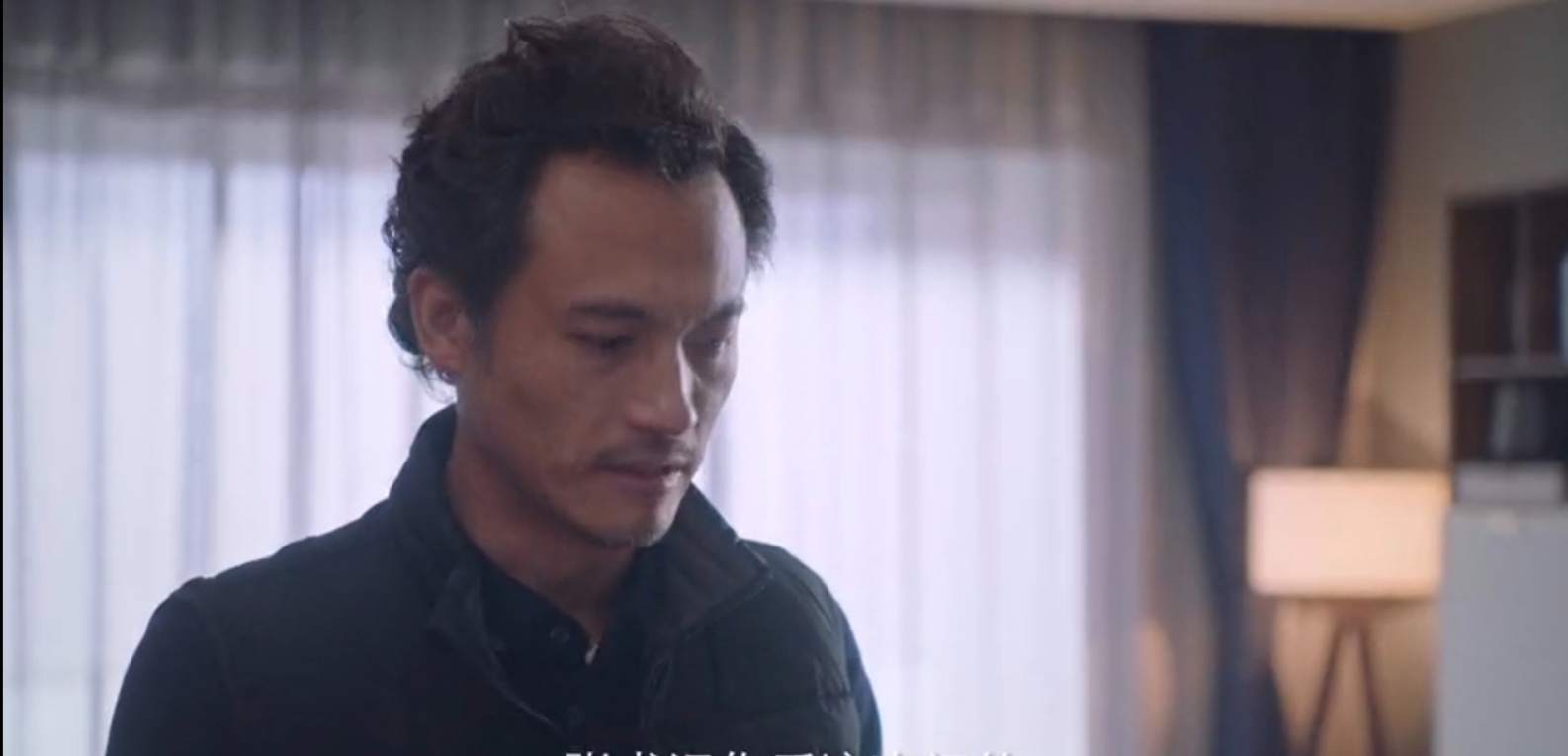 突围悲情戏:全员演技过关,只有他是唯一败笔,仅剩贪欲毫无情感