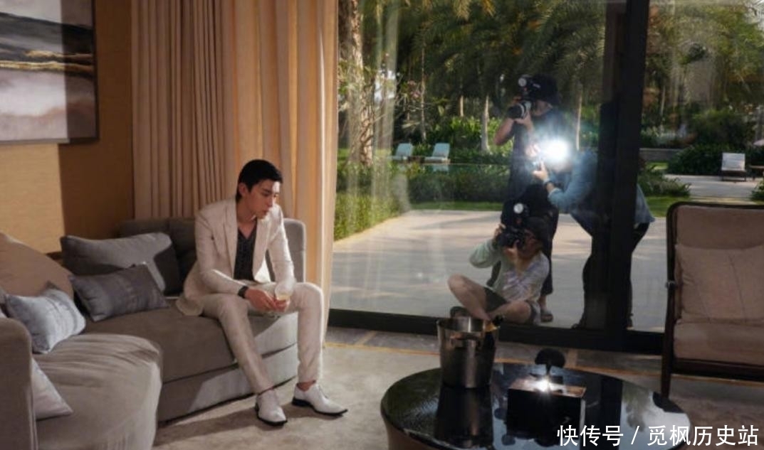 邓伦凌晨3点开工拍摄,手臂肌肉线条明显,