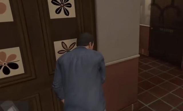 Gta5怎么进入房子