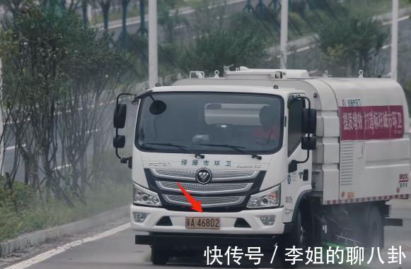 央视|浴袍女、汤唯旗袍,如此大尺度上星央视,《扫黑风暴》也太狠了