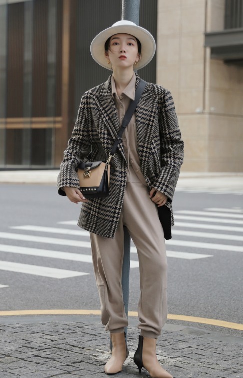 棕色|腿不够长又怎样?穿上这4双鞋子就够了,让你拥有好身材和大长腿