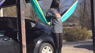 |搞笑GIF:女人真的有那么喜欢长得高的男人吗?