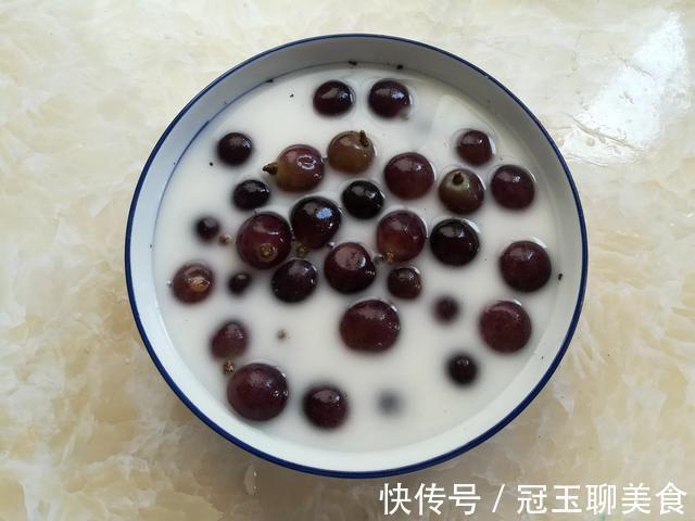 冰箱|有5种水果,放冰箱里冻起来,比新鲜的还好吃,夏天不用买雪糕了