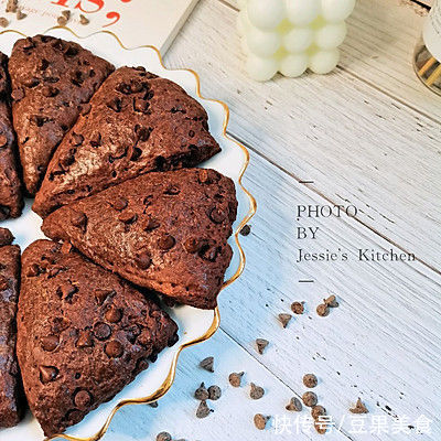 这道超浓郁的巧克力司康，一上桌就被哄抢一空