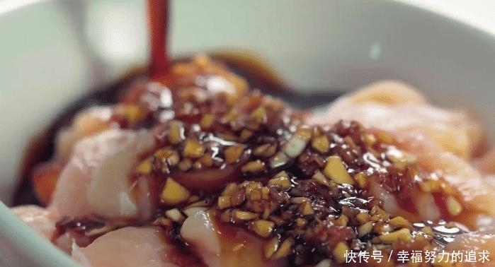 分享|用平底锅分享一款鸡肉串串,肉嫩鲜甜,焦香四溢,孩子特爱吃