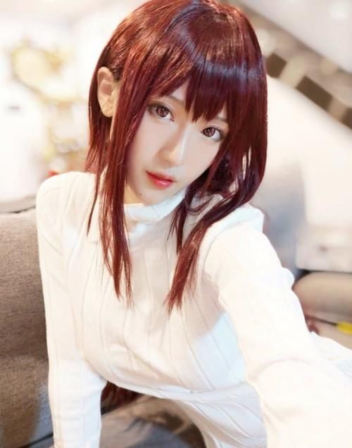 腐团儿为了展示好身材,长袖针织衬眨眼迷死人,女神模样太美了