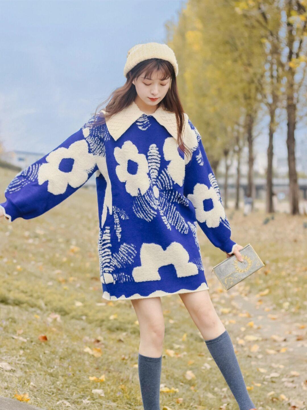 打底衫 降温后毛衣怎么穿更高级?用这4款打造好气质,想不优雅都难