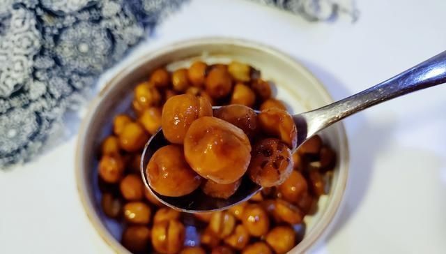 睡眠|失眠最怕这小果,30一斤,这样做每天吃几个,养心安神助睡眠