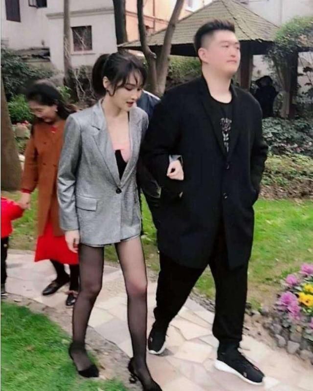 趙本山41歲長女近照 身材富態苦盡甘來 親弟去世後侍母至孝 中國熱點