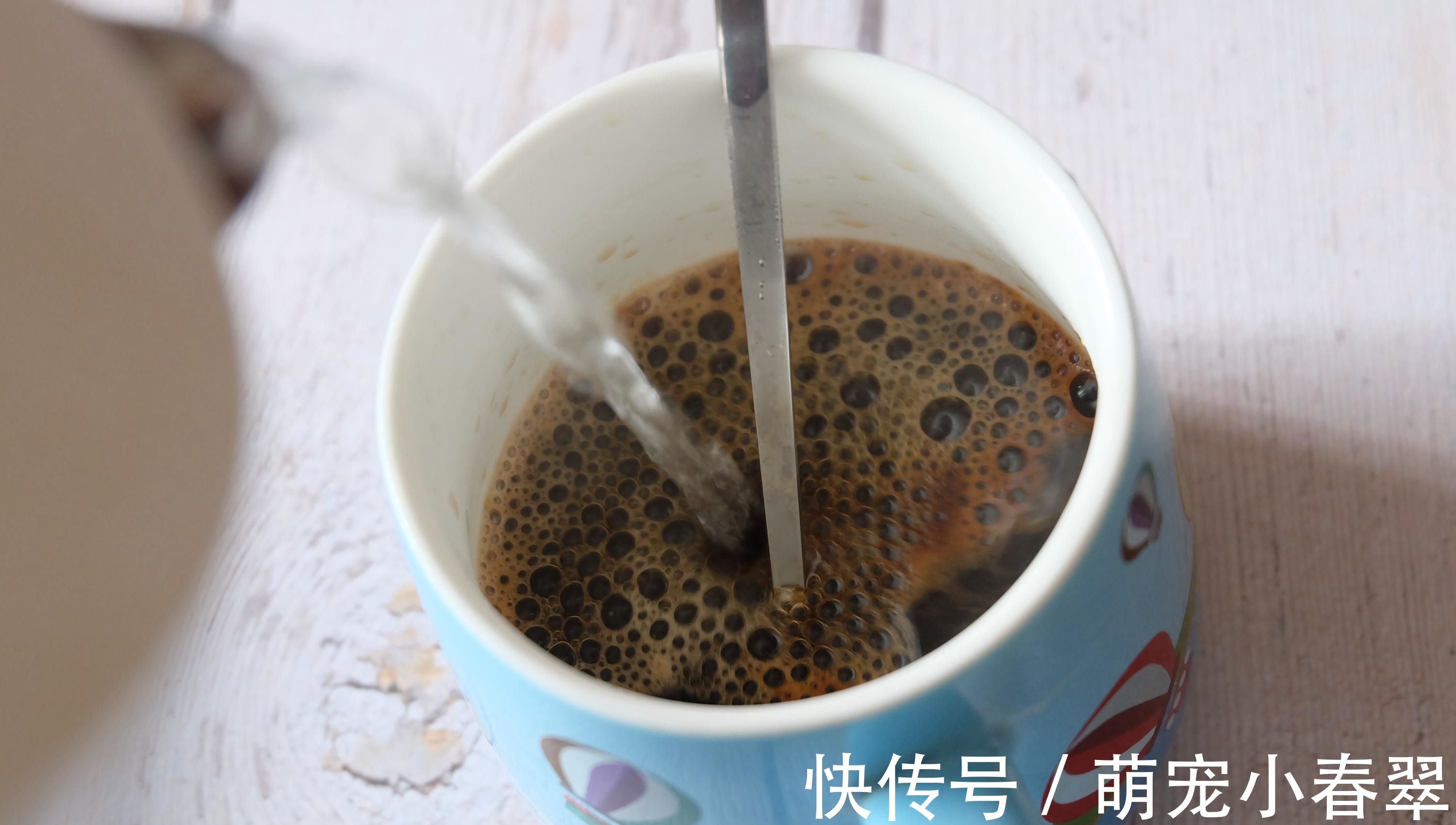 夏天最爱轻食减脂餐,鸡胸肉沙拉做法简单营养丰富,越吃越喜欢