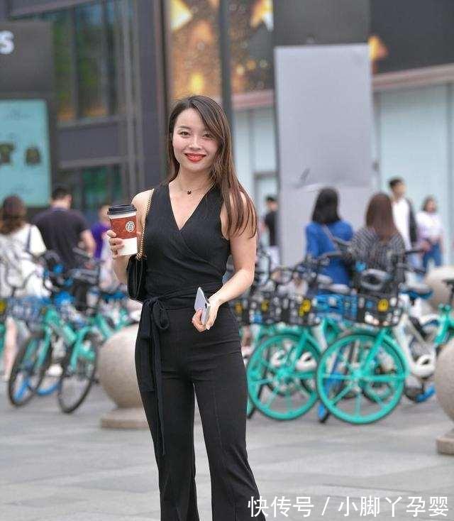 v领|美女裤子太普通,全靠上衣来“撑场面”了