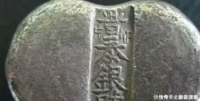 不要再被电视剧骗了,古代的银子不是那样的,扔地上都认不出来!
