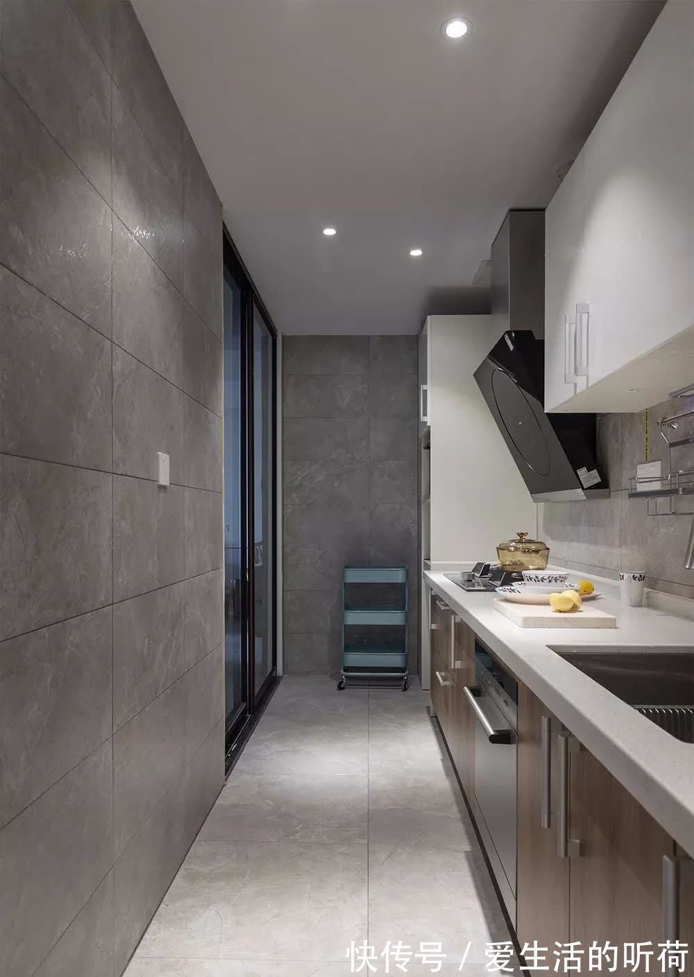 储物柜|房子再小,收纳也要做足!她家打的这三处柜子让家显大,太实用了