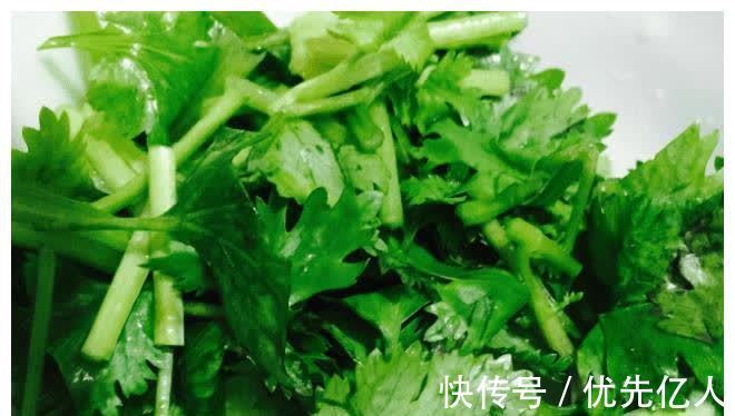 香菜汤|一碗香菜汤,不用下药方,有三个神奇作用,值得你来点开看看