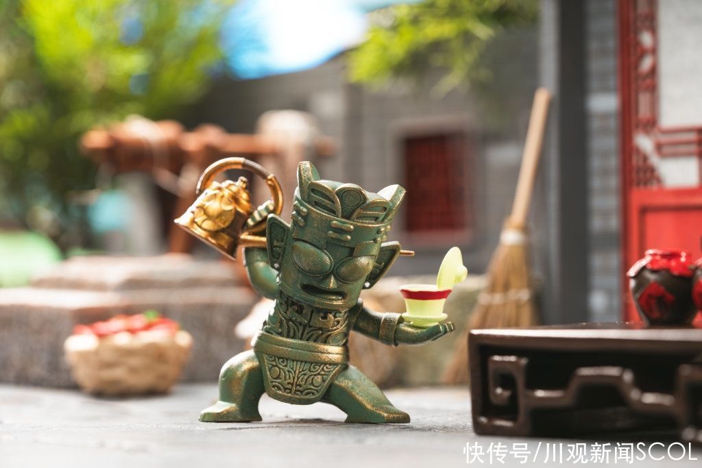 文物|人境·达人｜守望三星堆⑥让文物“活”起来 他们用文创带三星堆“出圈”