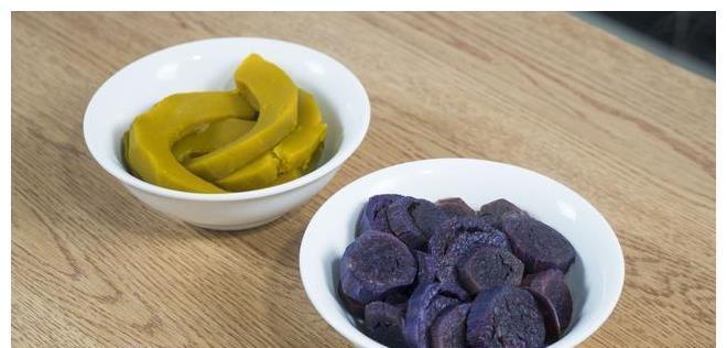 团儿|无需油炸，健康又美味的紫薯饼，一口下去会爆浆，简单几步就搞定