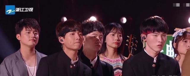 李健|中国好声音首轮对决赛李宇春完败,殊不知下轮李荣浩输得更尴尬