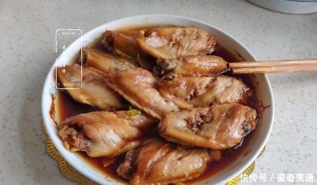 电饭煲|夏天,碰上此肉别手软,比猪肉便宜比羊肉解馋,简单一蒸特别鲜美