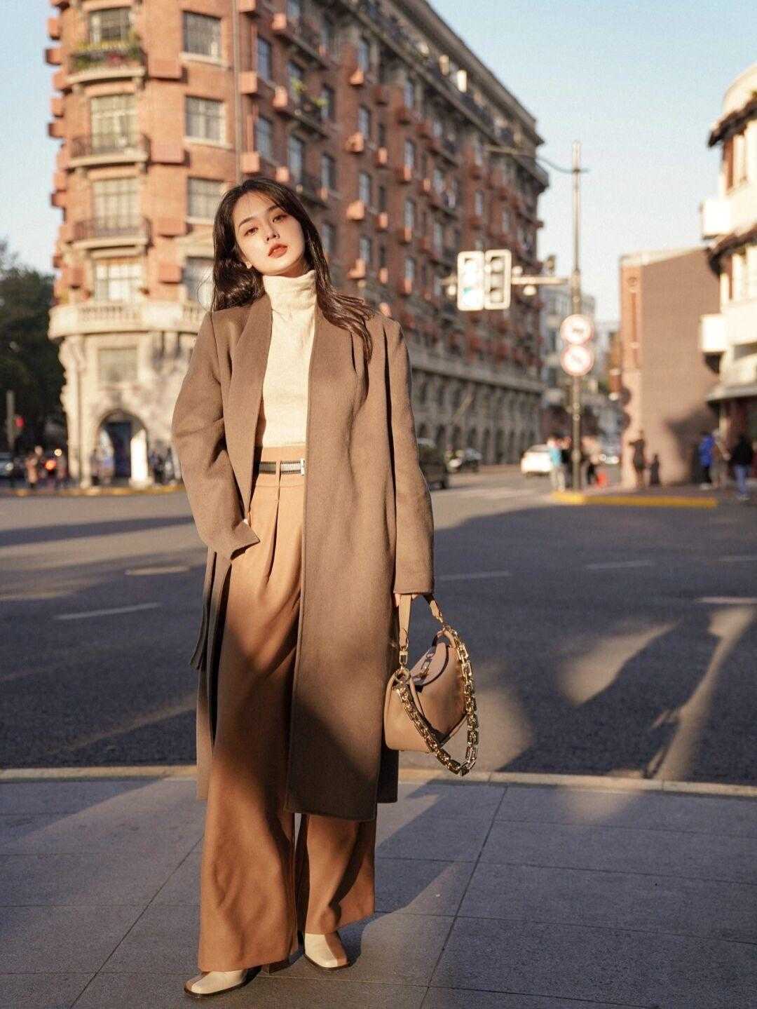 小姐姐 天寒地冻,入手这4款大衣可盐可甜又百变,还保暖,过年穿正好!