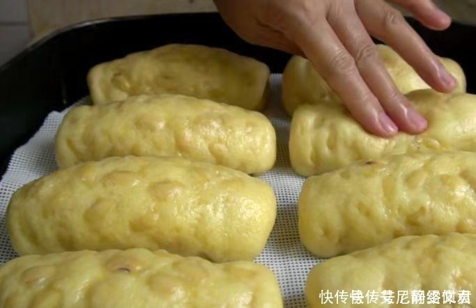 自从学会黄豆的这吃法,连豆浆都很少打,个个蓬松暄软,越嚼越香