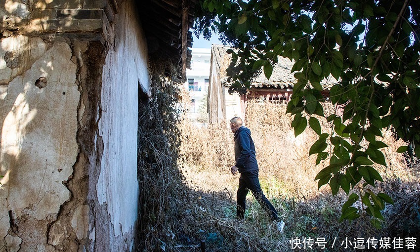 这所学校里藏一座守备衙门,始建于清乾隆七年,损坏严重令人惋惜
