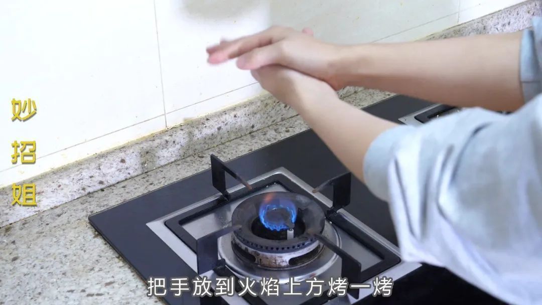 去皮|今天才知道，山药去皮一根筷子就能快速搞定，手不粘也不痒
