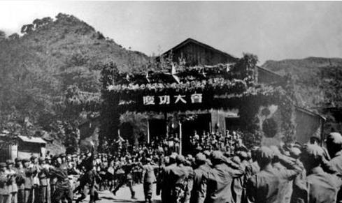 美军|美军为了甩掉志愿军,竟向友军扔照明弹,英军:被出卖了