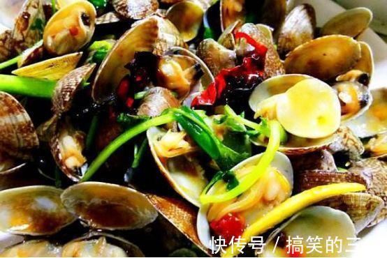 百吃不腻的家常菜,饭桌上面必备的美食,学会了自己在家就能做