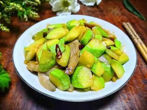 这菜8毛钱一斤，“天然的补水剂”叶酸含量高，孩子长个添动力