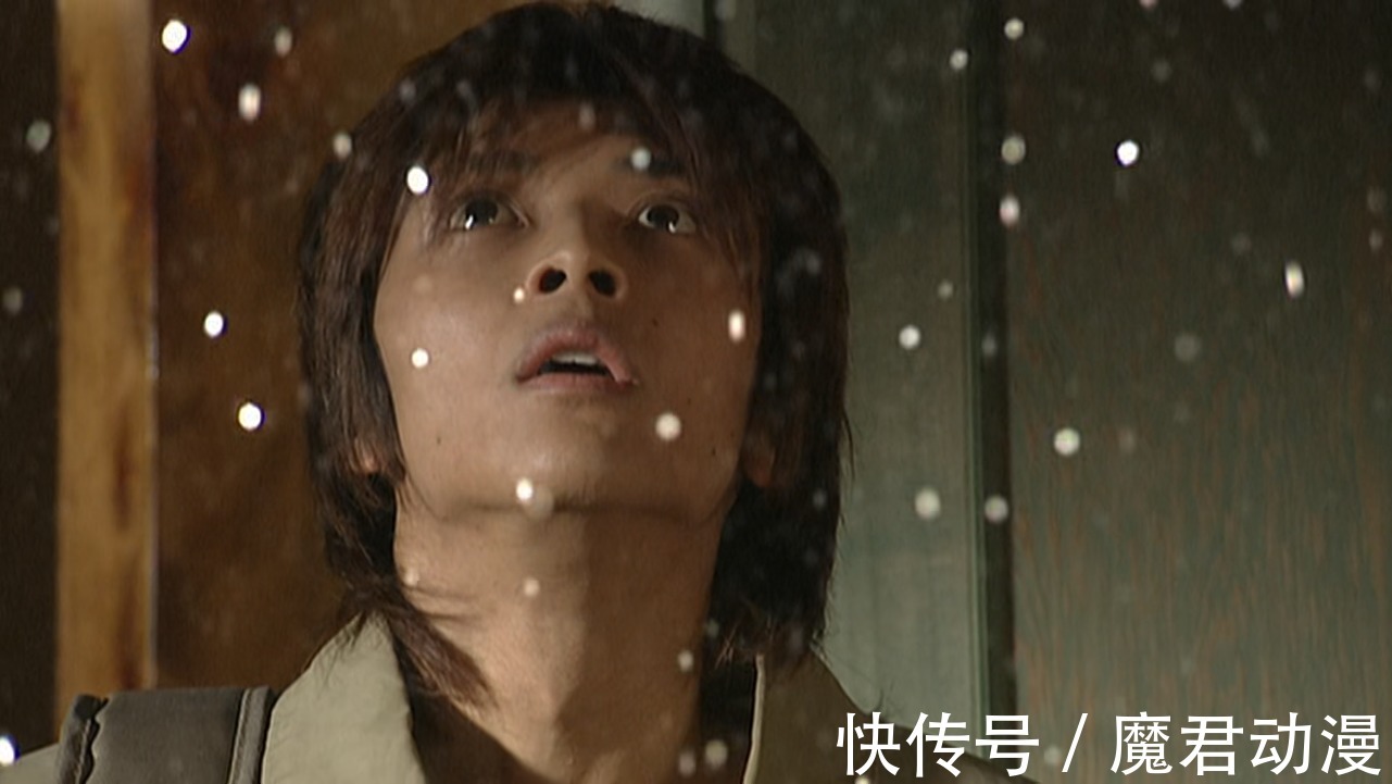 相川|假面骑士剑:飞蛾不死兽狂妄挑战“卡利斯”,实力不错可惜没脑子