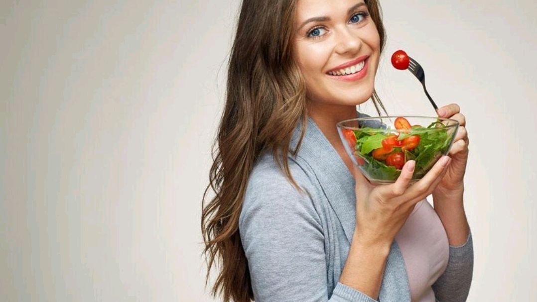 护肤 女性40岁以后,敷面膜有讲究,平常多做6件事,护肤效果或许更好