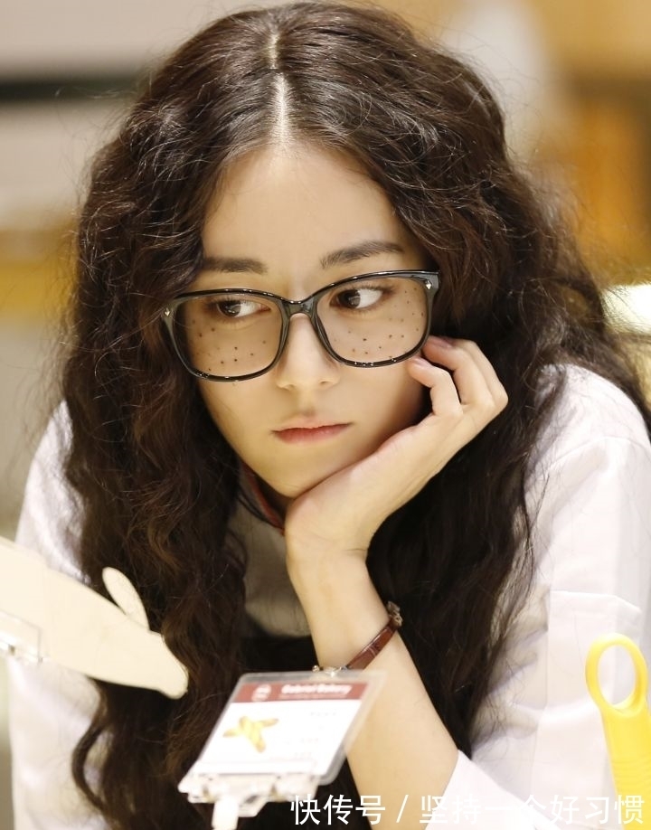 迪丽热巴 发型真能改变气质吗?这些逆袭女主,换个新发型人生也开挂了!