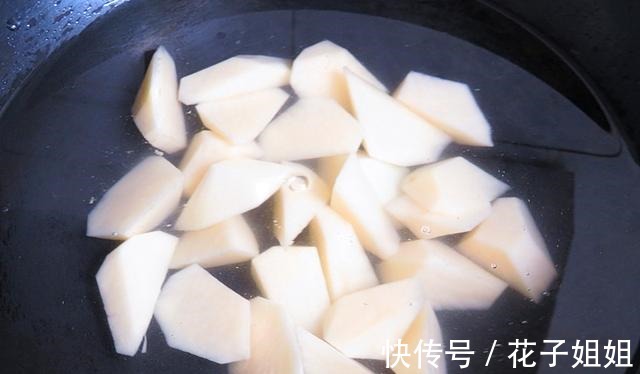 红辣椒|香辣过瘾的辣炒肥肠,越辣越想吃,开胃下酒又下饭,美味嘎嘎香!