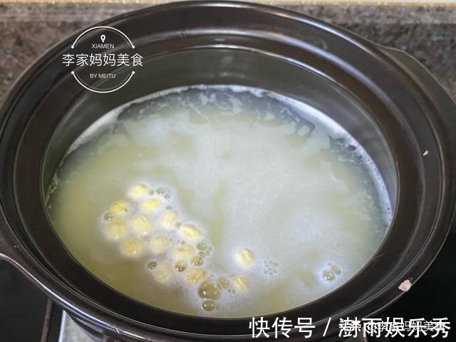 小米粥|煮粥时，记得多加“1白1黄”两种食材，营养翻倍，还能润秋燥