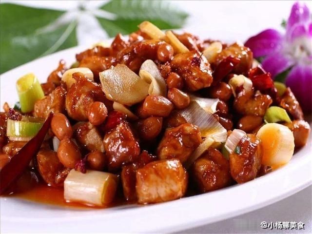 食用盐|炒宫保鸡丁时，别直接下锅，事先加上这一步，炒出来的肉又香又脆