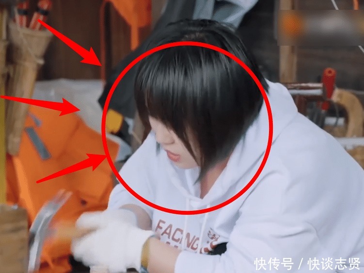 李雪琴 《向往5》继刘晓邑后,又一位全能嘉宾来了,徒手抓鸡还会做木工