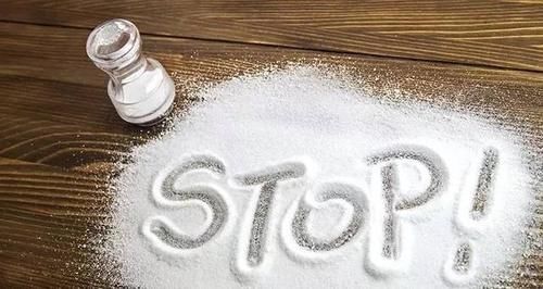 绿灯|“减肥秘诀”:3种食物不吃,3件事情不做,减肥一路或亮绿灯