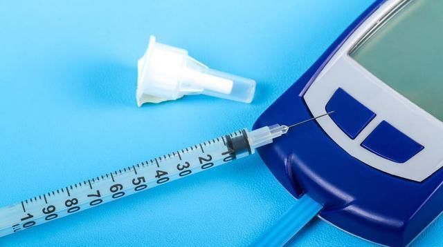  血糖生成指数|美国医生糖尿病别吃这4种食物，升糖指数很高，让你血糖蹭蹭涨