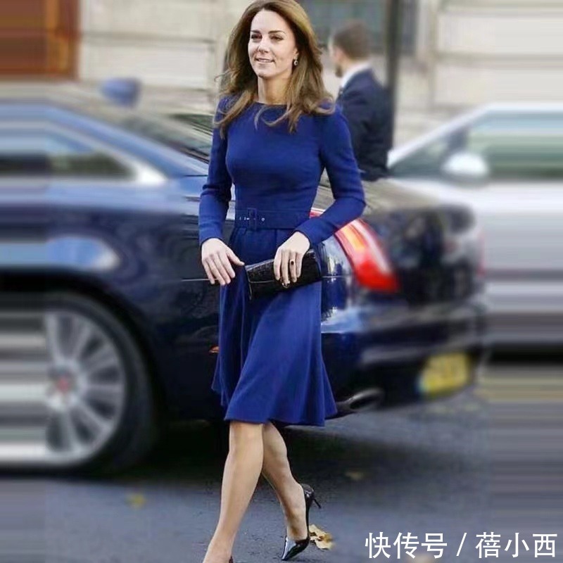 时髦|凯特王妃真是优雅的代表,穿格纹连衣裙配长卷发,十分气质又显贵