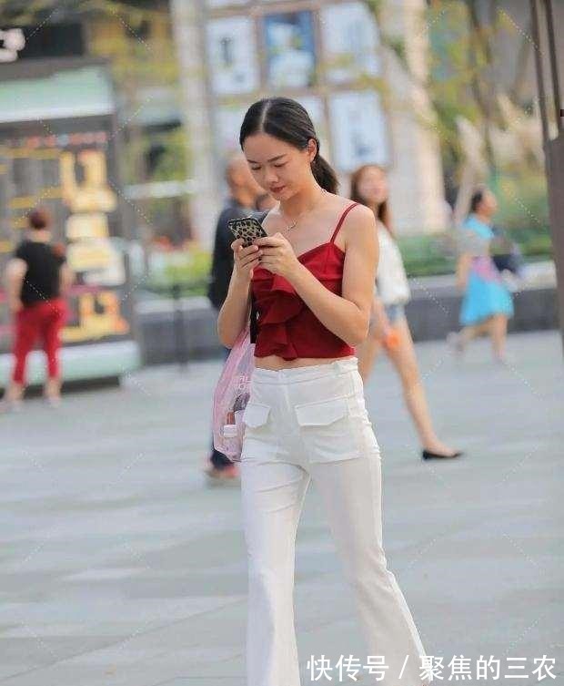 穿搭 自然随性的瑜伽裤穿搭更显大气时尚感,不同的款式风格,端庄大气!