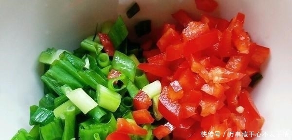 它是不打农药的菜,堪称“脑黄金”,肉都比不上,常吃健脑益智