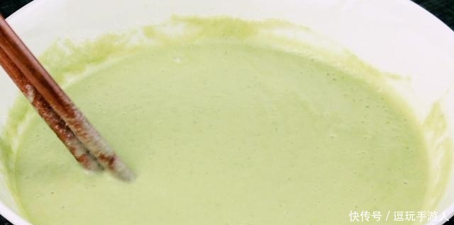 黄瓜别凉拌了,加2个鸡蛋,没想到这么好吃,上桌就扫光,真香!