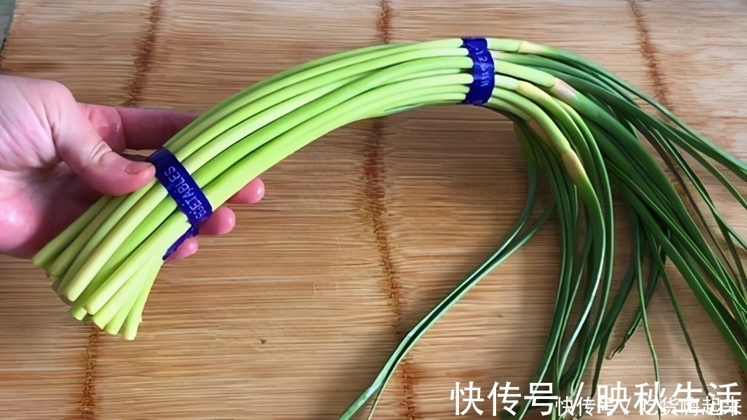 蒜苔的“尾巴”，其实是好东西，很多人当垃圾扔了，不懂吃可惜了