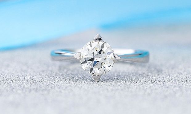 铂金婚戒为什么受欢迎？和其他对比后才知道它独特的魅力！