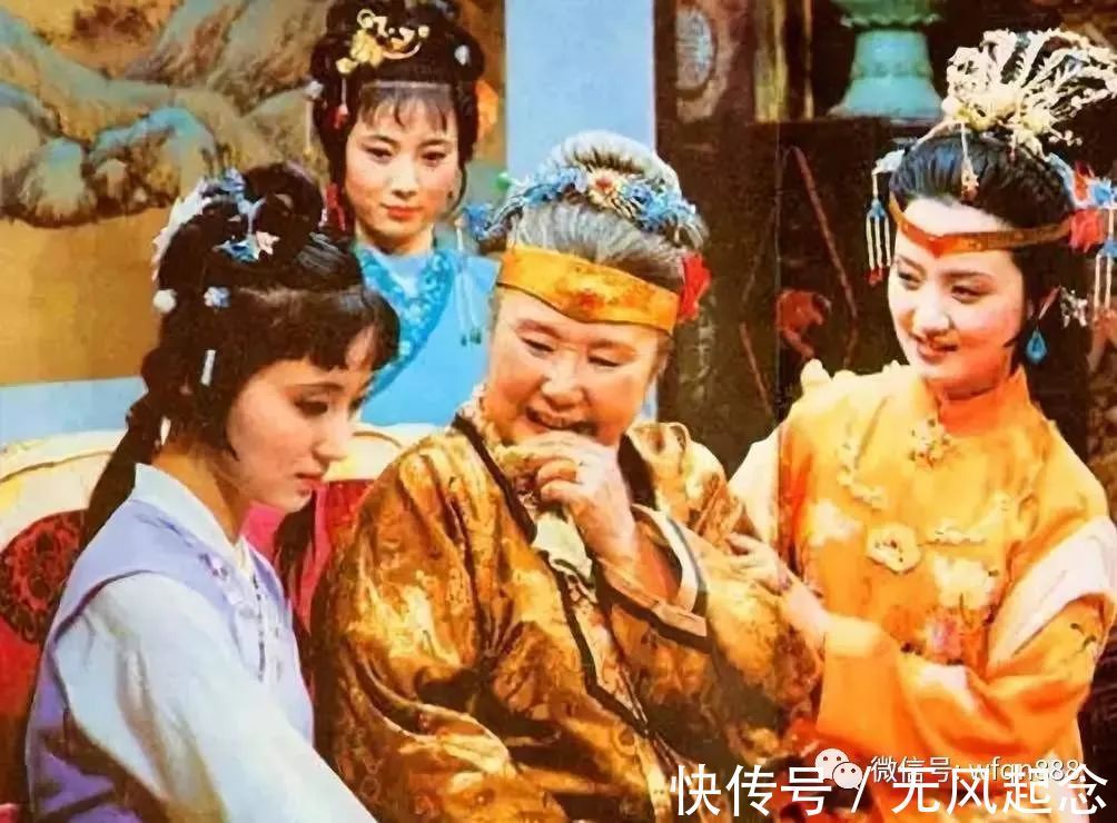 贾府#宝钗为人并不刻薄,为何刘姥姥二进贾府时,宝钗却编段子嘲讽她?