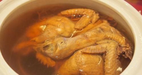 不管炖什么鸡都别加“它”,大部分人经常放,最后鸡肉腥柴又难吃